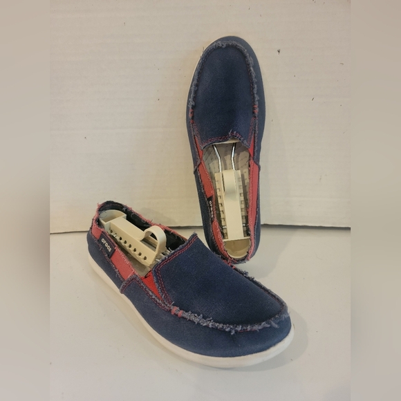 CROCS MELBOURNE SLIP ON CANVAS SHOES ( sz‎ 7) - Picture 1 of 6